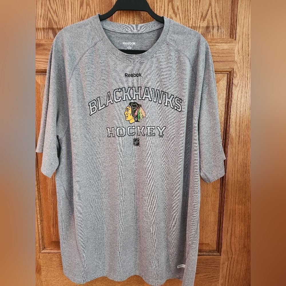 Reebok Gray Blackhawks Hockey Tee